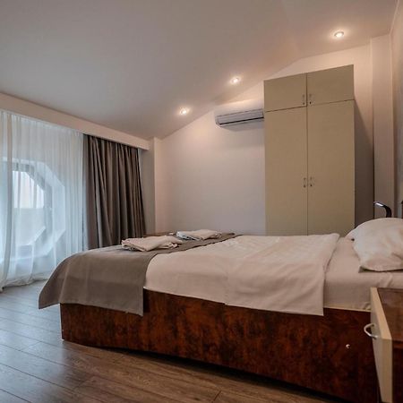Hotel Emi Mihail Kogălniceanu 外观 照片