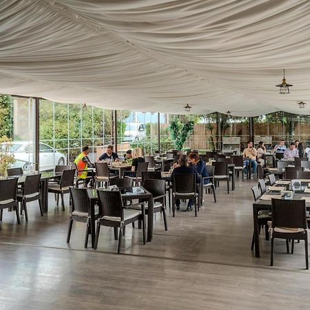 Hotel Emi Mihail Kogălniceanu 外观 照片