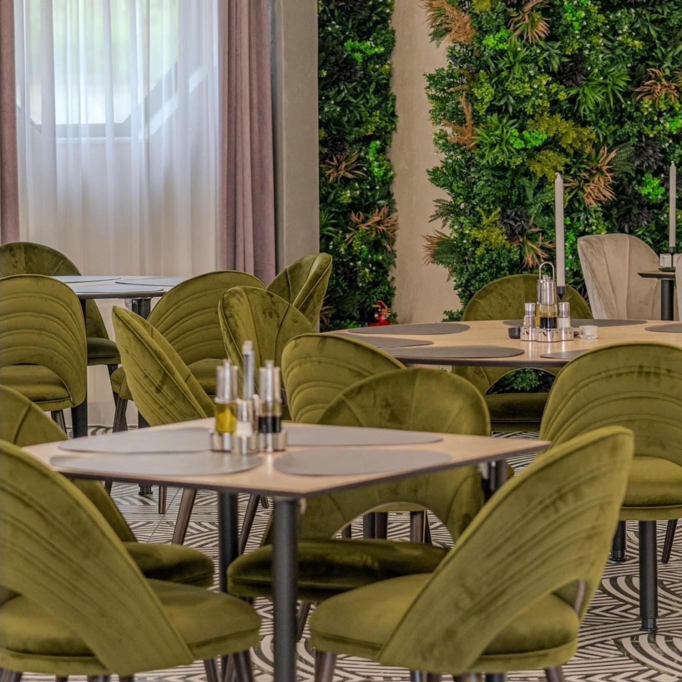 Hotel Emi Mihail Kogălniceanu 外观 照片