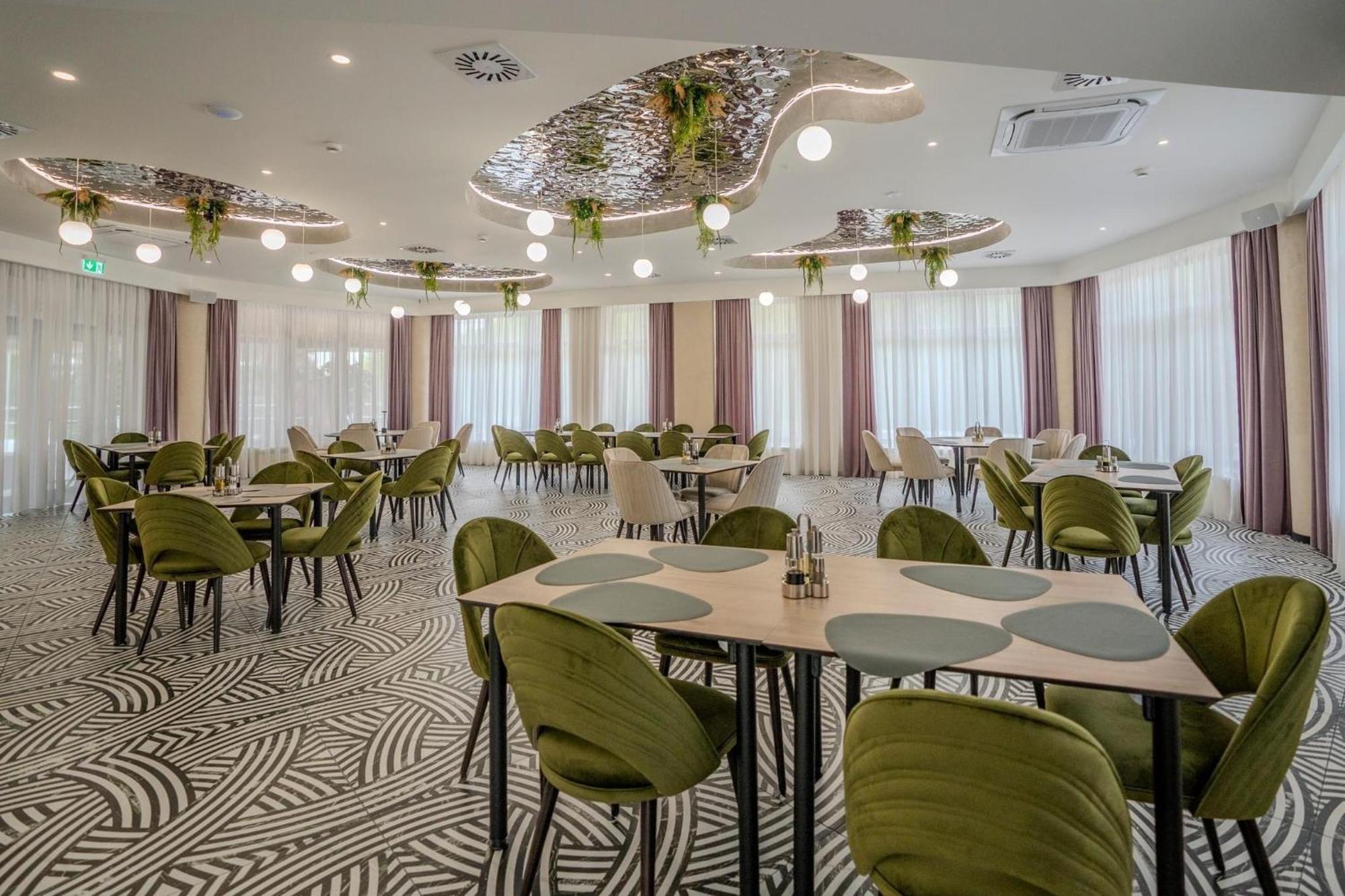 Hotel Emi Mihail Kogălniceanu 外观 照片